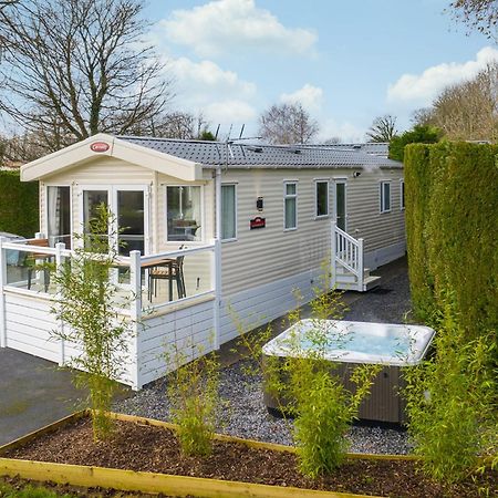 Noble Court Holiday Park 纳伯斯 外观 照片