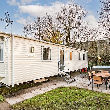Noble Court Holiday Park 纳伯斯 外观 照片