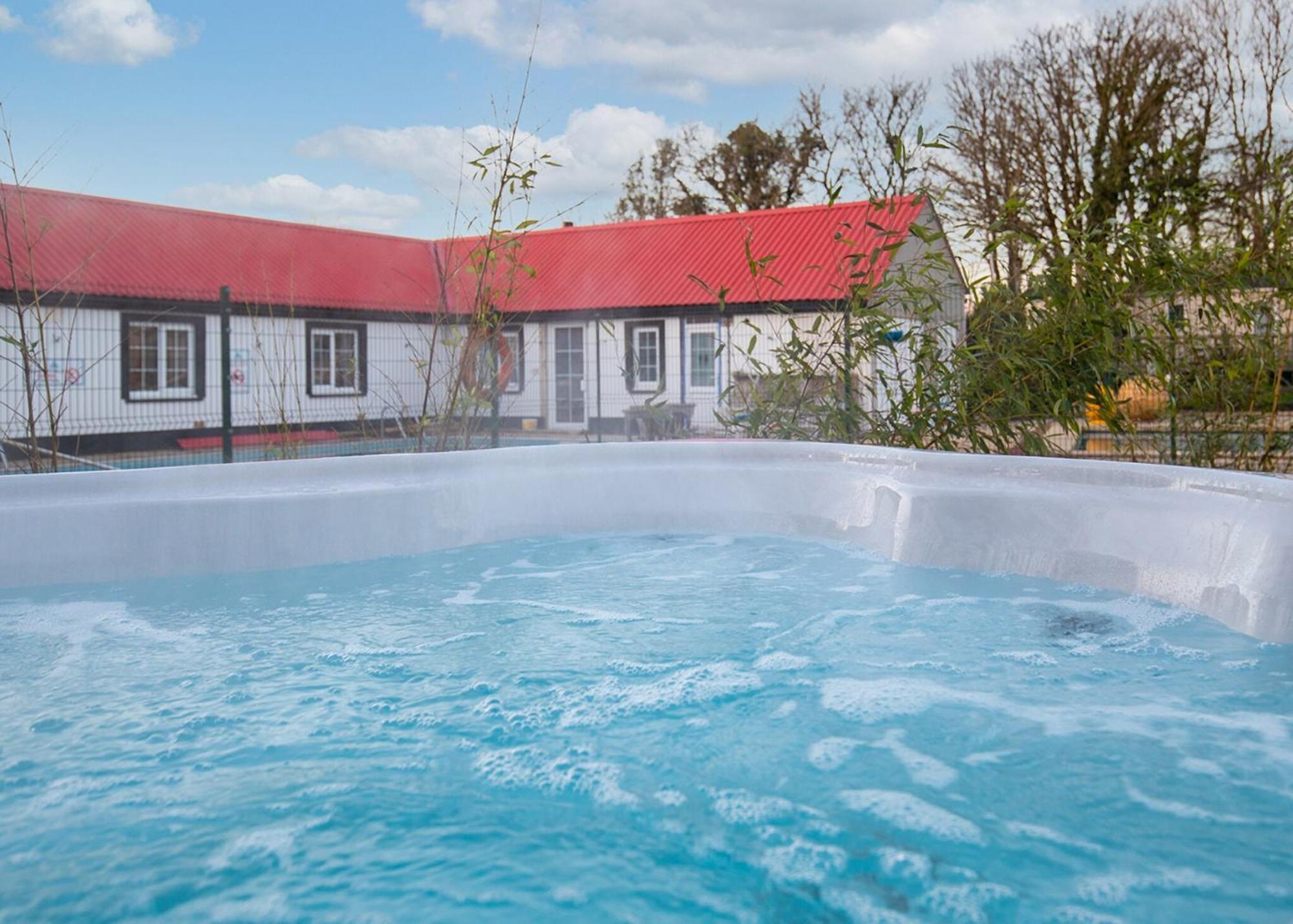 Noble Court Holiday Park 纳伯斯 客房 照片